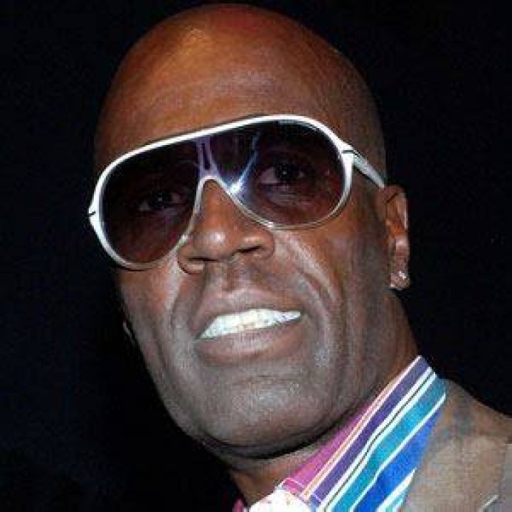 Aaron Hall - Age, Family, Bio
