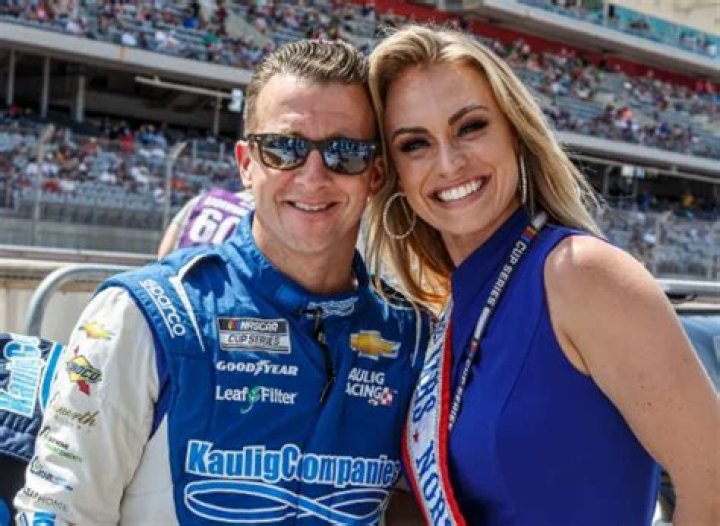
AJ Allmendinger Height, Weight, Net Worth, Age, Birthday, Wikipedia, Who, Nationality, Biography 