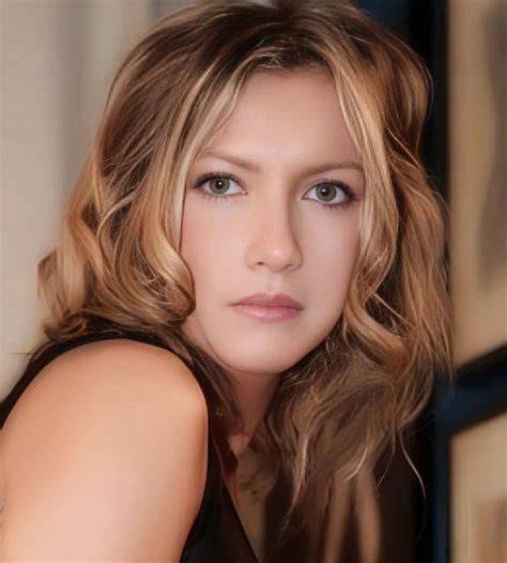 
Alyshia Gates Height, Weight, Net Worth, Age, Wiki, Who, Instagram, Biography 