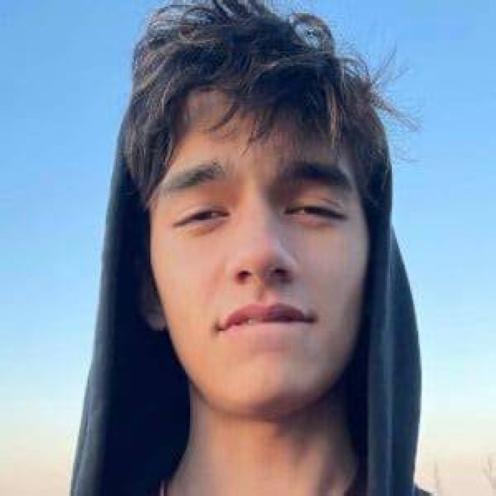 Andrew Burriss - Age, Family, Bio