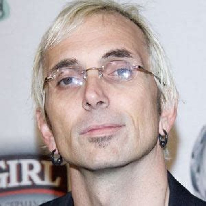 Art Alexakis - Age, Family, Bio