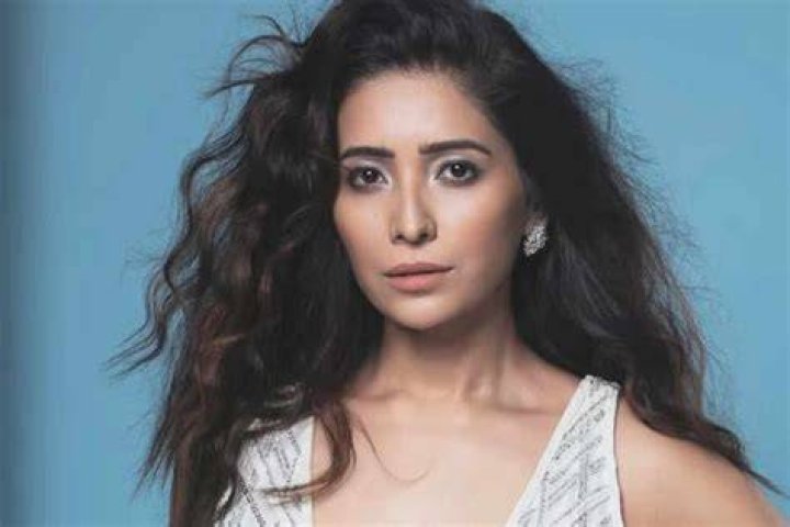 Asha Negi Height, Weight, Net Worth, Age, Birthday, Wikipedia, Who, Instagram, Biography