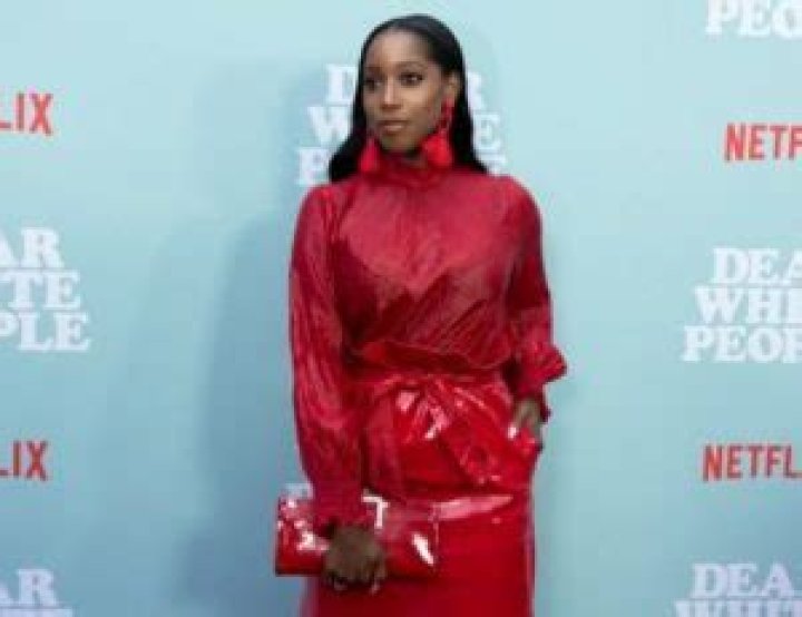 Ashley Blaine Featherson Height, Weight, Net Worth, Age, Birthday, Wikipedia, Who, Instagram, Biography