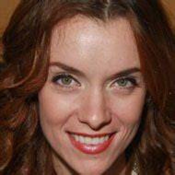 Ashlynn Yennie - Age, Family, Bio