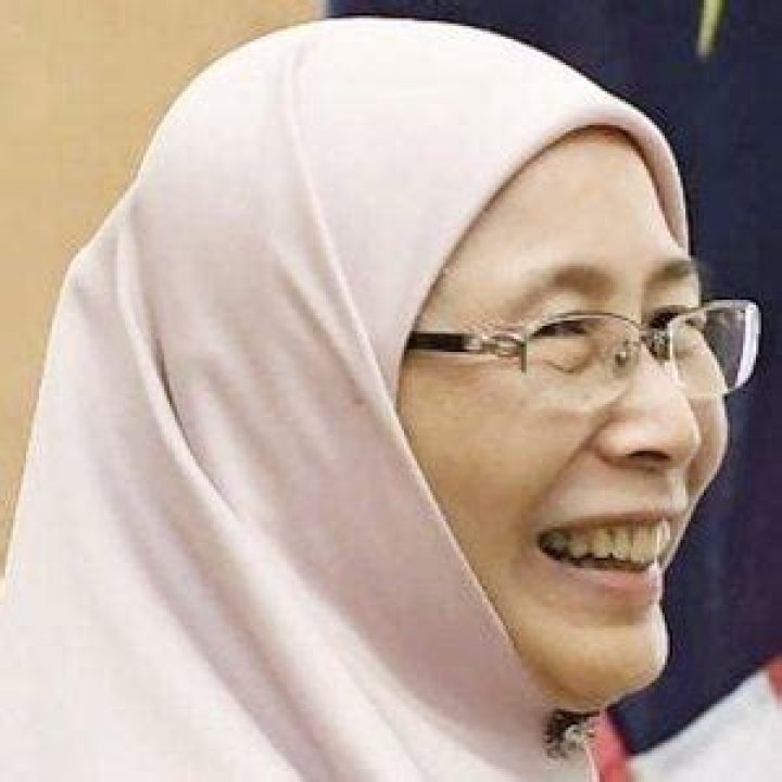 Azizah Asgarali - Age, Family, Bio
