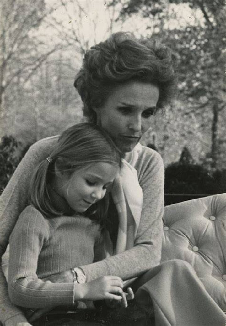 Babe Paley - Trivia, Family, Bio