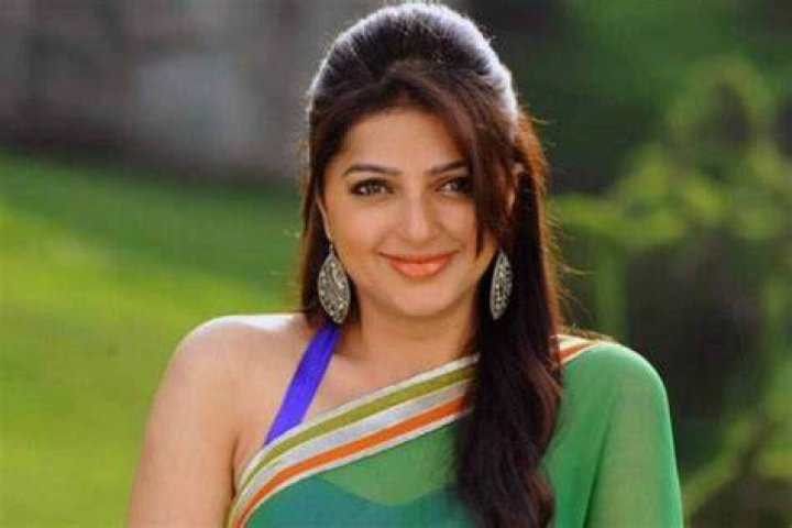 Bhumika Chawla Height, Weight, Net Worth, Age, Birthday, Wikipedia, Who, Instagram, Biography