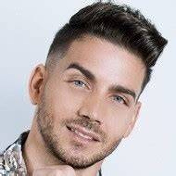 Boni Ebblis - Age, Family, Bio