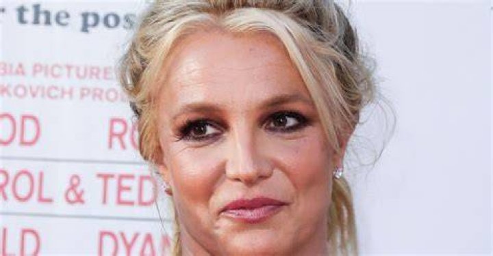 
Britney Spears Gets A New Tattoo And Immediately Regrets It 