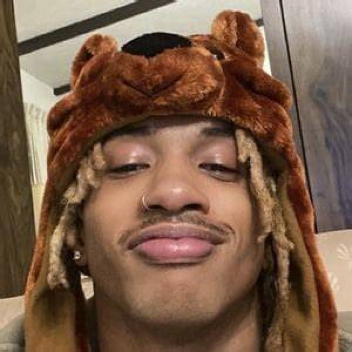 Calvin Houston - Age, Family, Bio