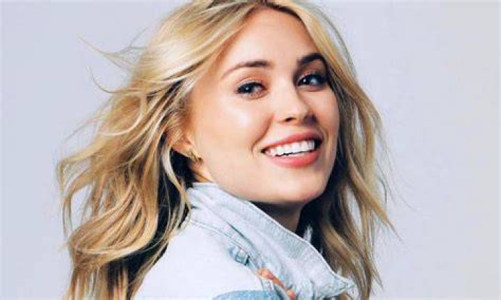 Cassie Randolph - Age, Family, Bio