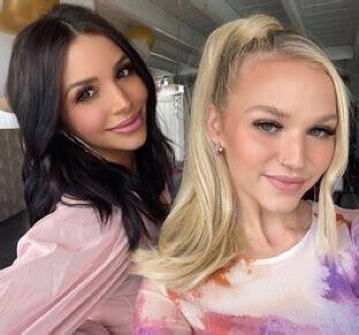 
Cortney van Olphen – Scheana Shay’s Sister Age And Instagram Photos 