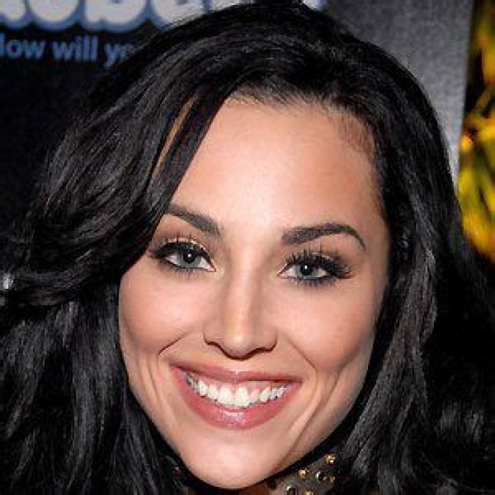 Crissy Henderson - Age, Family, Bio