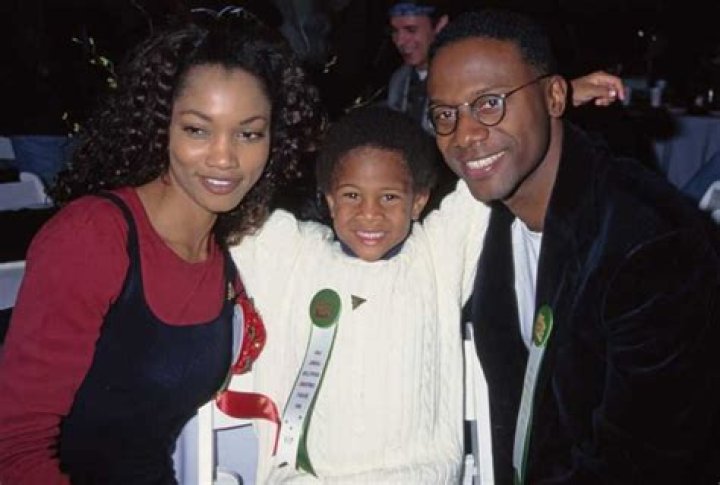 Daniel Saunders - Trivia, Family, Bio