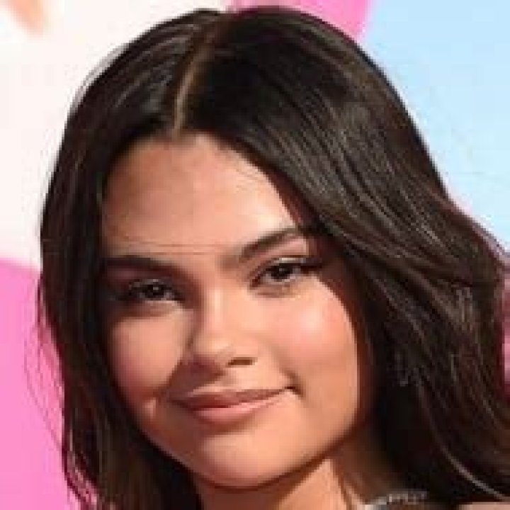 Daphne Hoskins - Age, Family, Bio