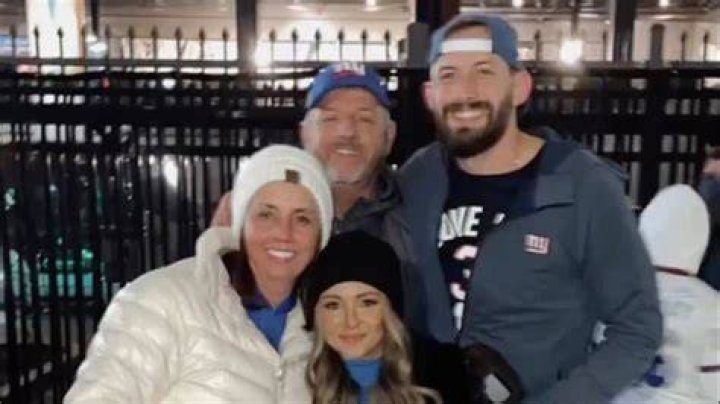 
Davis Webb Family Life With Parents Matt and Donna Webb 