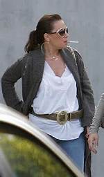 Does Leah Remini Smoke Cigarettes? the Truth Behind the Rumors