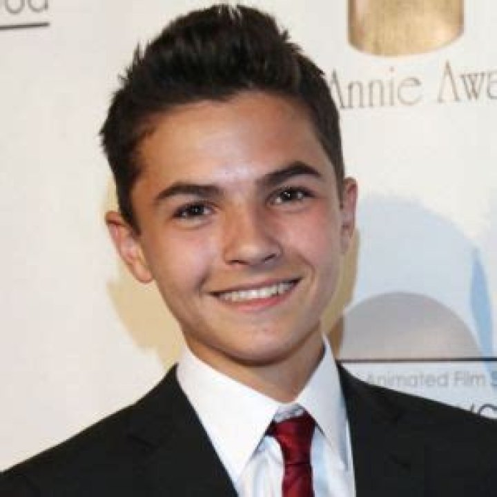 Does Lohan Grove Have A Girlfriend? Personal & Professional Facts