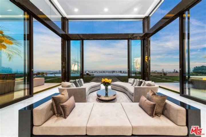
Dr Alex Khadavi Filed For Bankruptcy Over His Bel Air Mansion, What Rich Was He? 