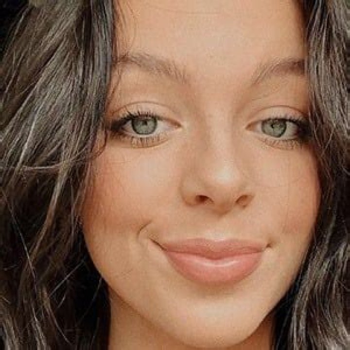 Eliza Minor - Age, Family, Bio