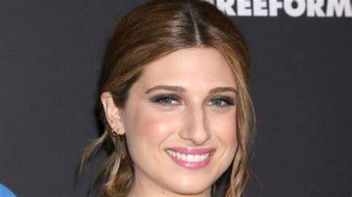 Emily Arlook Height, Weight, Net Worth, Age, Birthday, Wikipedia, Who, Instagram, Biography