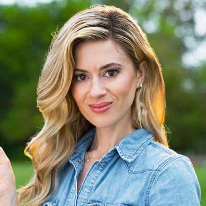 Erika Thompson - Age, Family, Bio