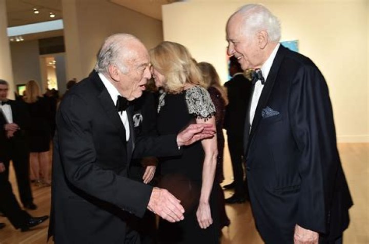 Evelyn de Rothschild Height, Weight, Net Worth, Age, Birthday, Wikipedia, Who, Instagram, Biography