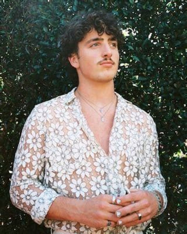 EXCLUSIVE! Benson Boone won't break your heart, but he will buy you coffee cake