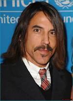 Exploring the Romantic Life of Anthony Kiedis: a Look at His Couples