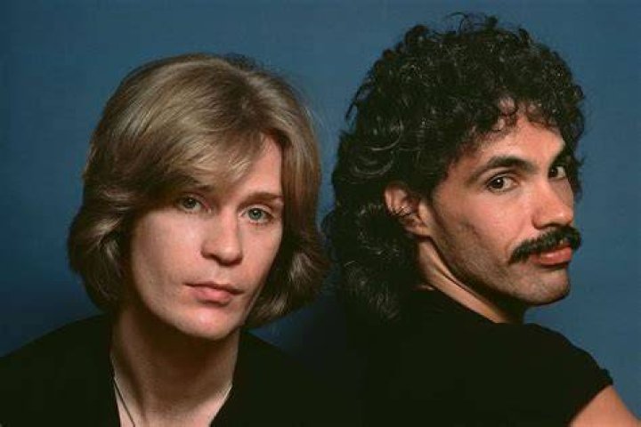 
Hall & Oates’ John Oates on His Past Mental Health Struggles: ‘Something’s Lifted Off of Me’ 
