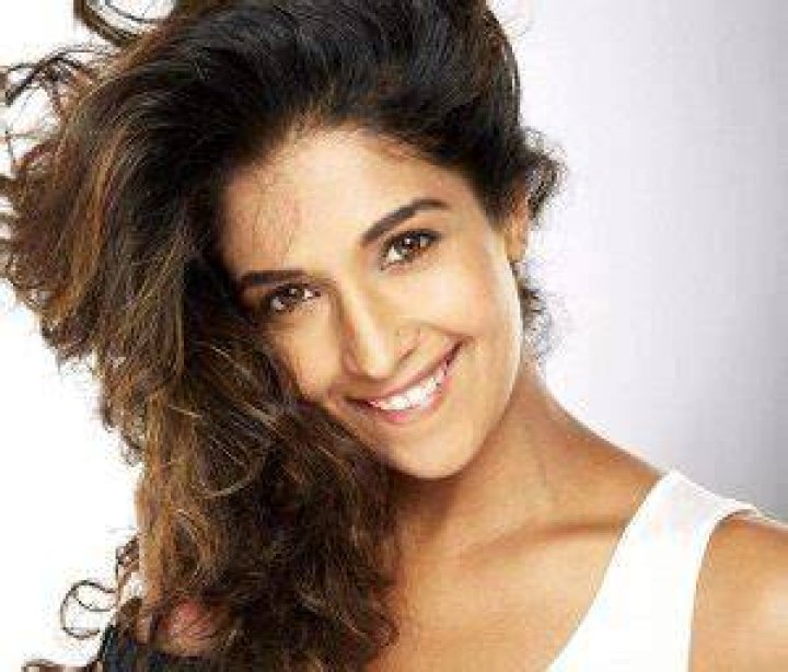 
Harleen Sethi Height, Weight, Net Worth, Age, Birthday, Wikipedia, Who, Nationality, Biography 