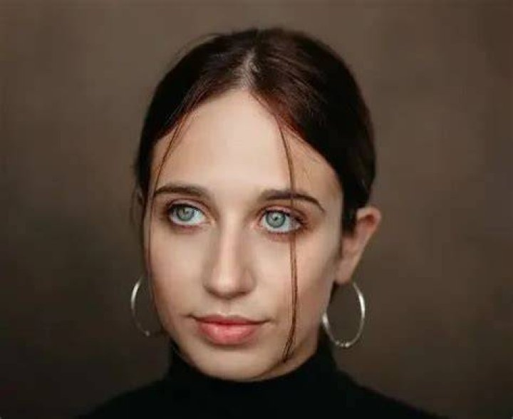 Harriet Cains - Age, Family, Bio
