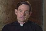 Henry Thomas Biography, Age, Height, Wife, Net Worth, Family