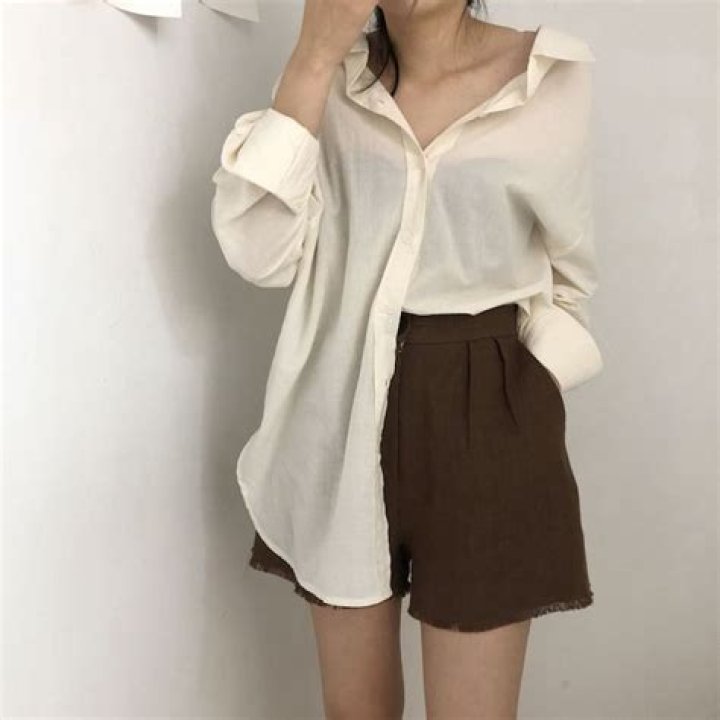 How to rock a dark academia aesthetic in warm weather