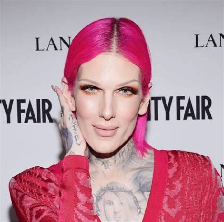 Is Jeffree Star Gay or Trans? What’s His Actual Sexuality?