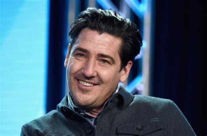 
Is Jonathan Knight Gay? Know More About His Life! 