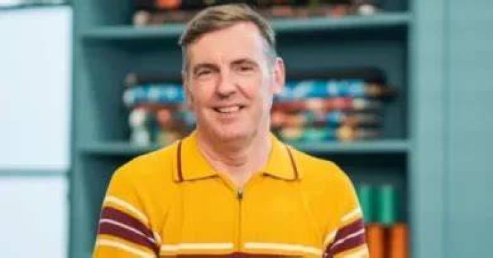 
Is Liam Charles Gay? Age, Height, Net Worth 