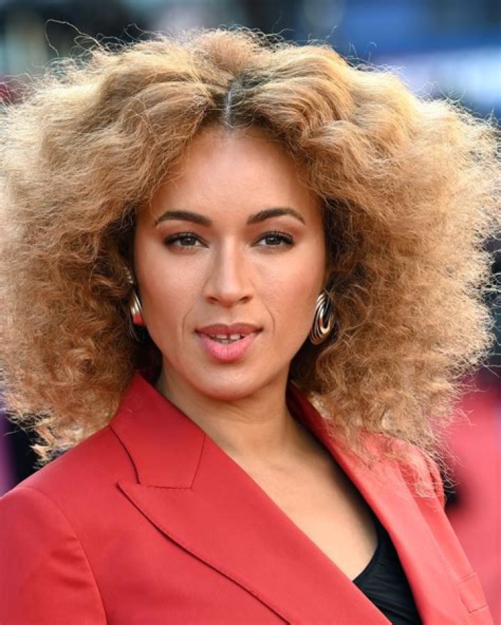 
Is Michelle de Swarte Married? Relationship Timeline And Twitter 