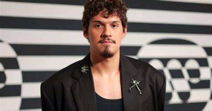 Is Omar Apollo Gay? What Is Omar Apollo Sexuality?