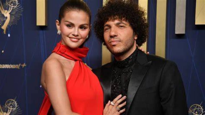 
Is Selena Gomez Gay? Get To Know The Truth About Selena Gomez 