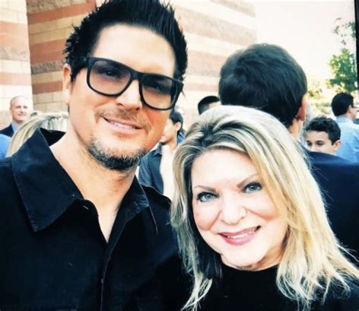 Is Zak Bagans Married? His Bio, Age, Wife, Parents and Net worth