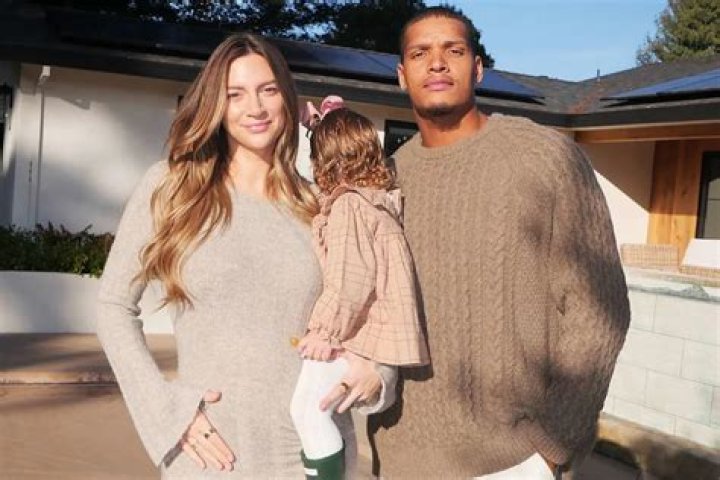 Isaac Rochell - Age, Family, Bio
