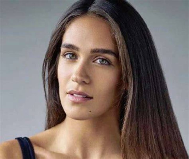 Isabel Pakzad Height, Weight, Net Worth, Age, Birthday, Wikipedia, Who, Nationality, Biography