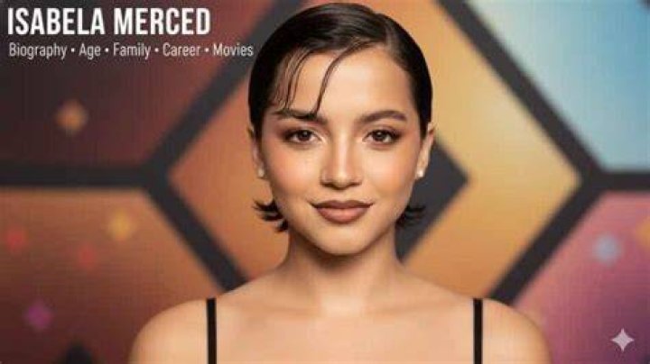Isabela Soares - Age, Family, Bio