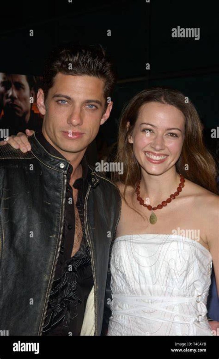 
James Carpinello Wife Amy Acker Is A Versatile Actress 
