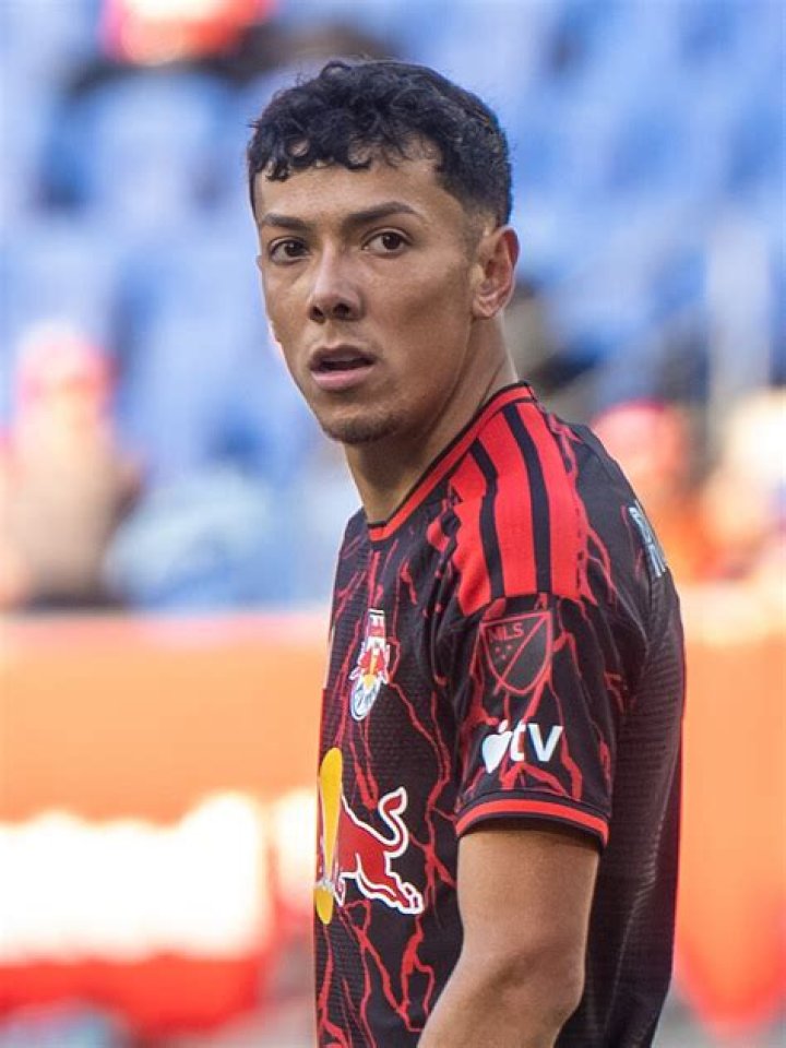 
Jorge Antonio Ruvalcaba Castro Height, Weight, Net Worth, Age, Birthday, Wikipedia, Who, Nationality, Biography 