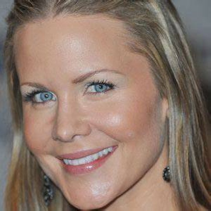 Josie Davis - Age, Family, Bio