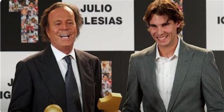 Julio Iglesias Fortune, Salaire & Carrière