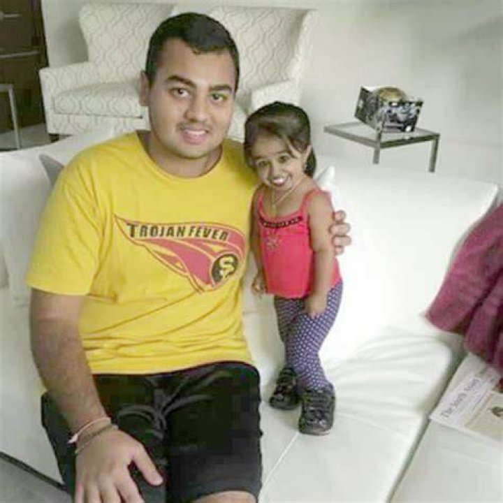Jyoti Amge Husband: Is the World’s Smallest Woman Married?