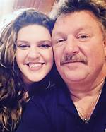 Kara Diffie(Joe Diffie's Daughter) Age, Wiki, Height, Joe Diffie Death, Net. ..